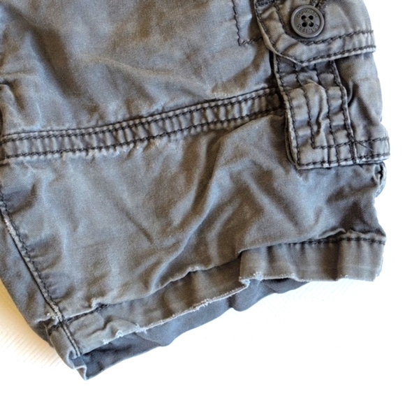 oshkosh b'gosh gray cotton twill cargo utility shorts 18 months baby boy - Picture 2 of 11